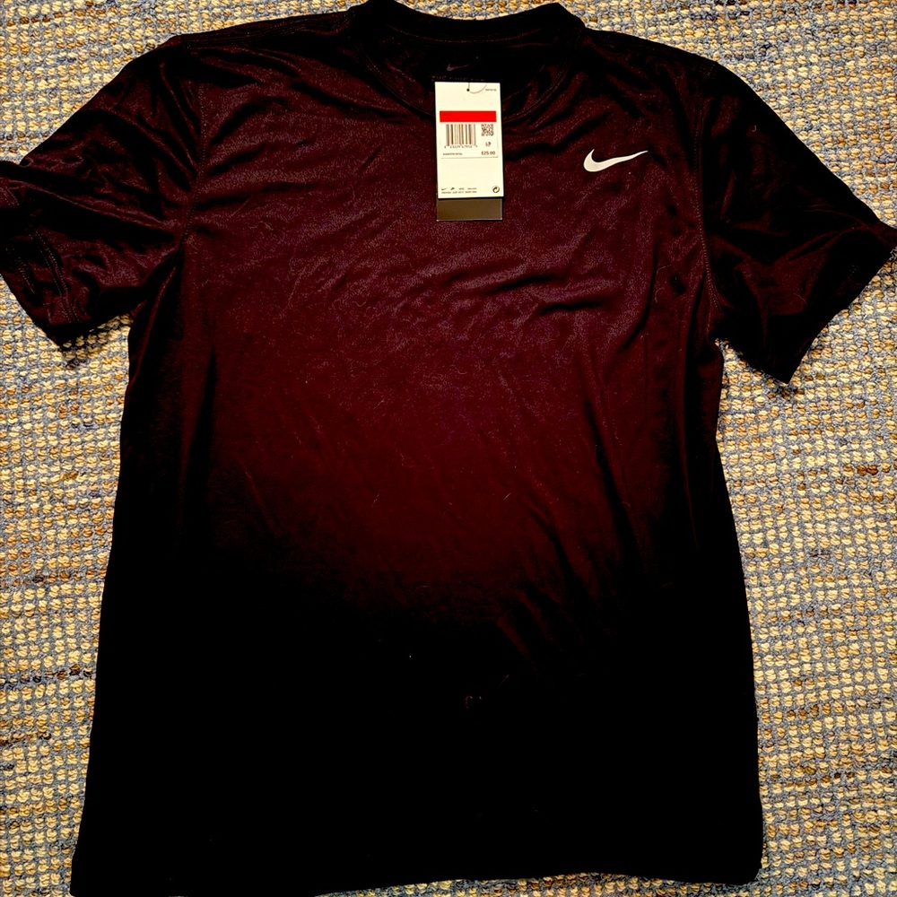 Nike Men’s Large Dry Fit Tshirt Brand New With Tags